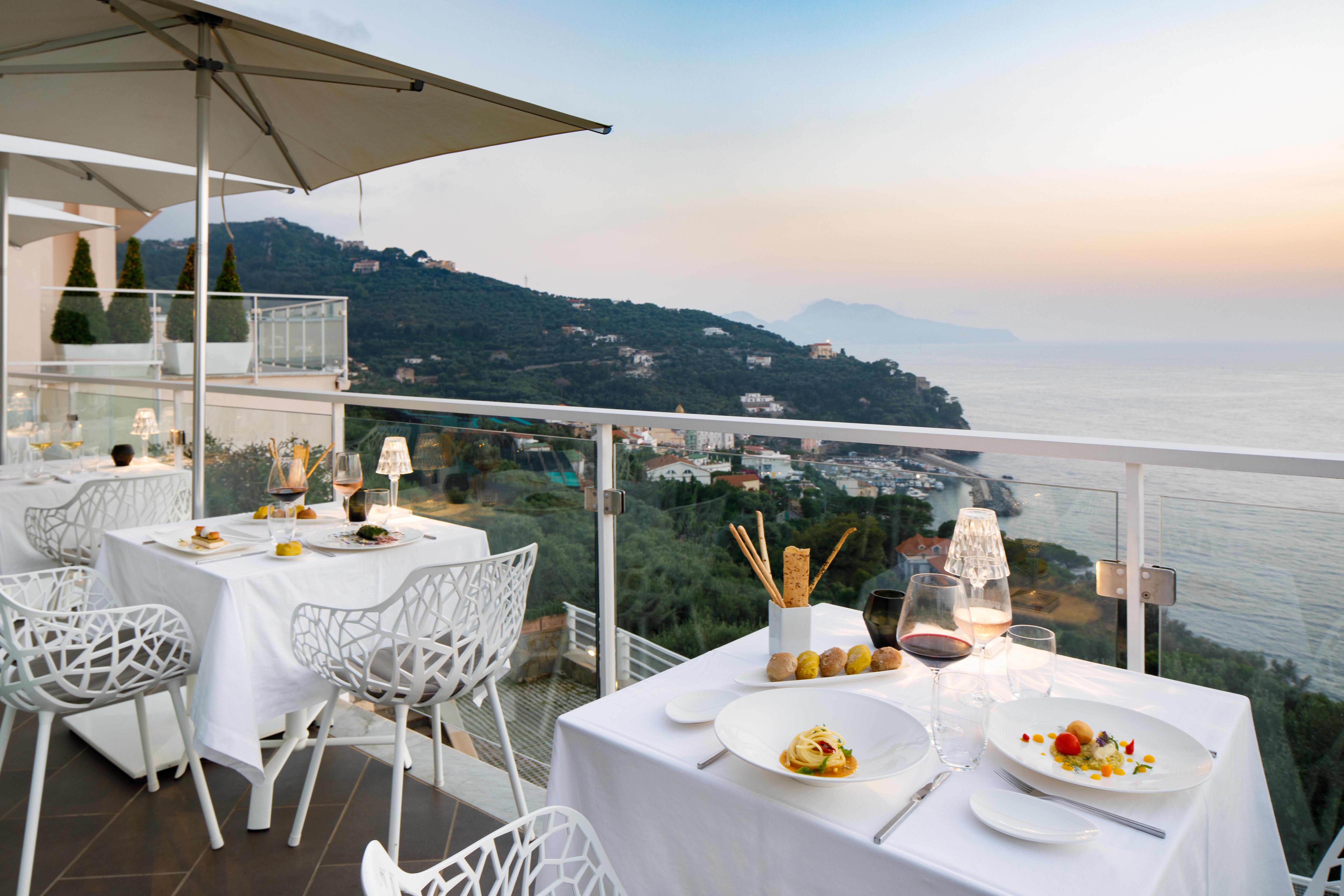 Villa Fiorella Art Hotel Massa Lubrense Exterior photo
